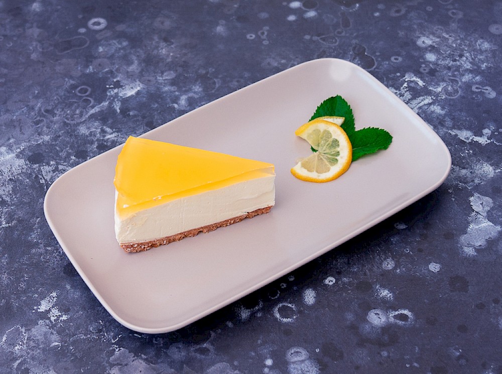 Lemon cheesecake